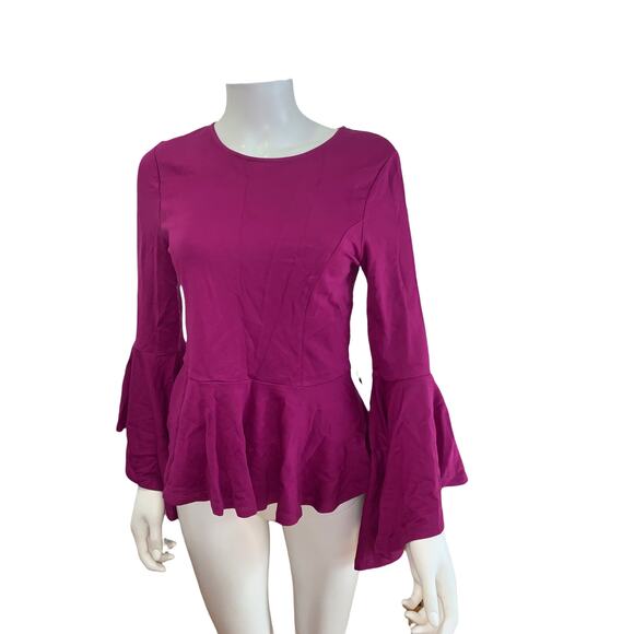 Lulu's Drama Mama Magenta Flounce Bell Sleeve Peplum Blouse M NWT - Picture 2 of 6